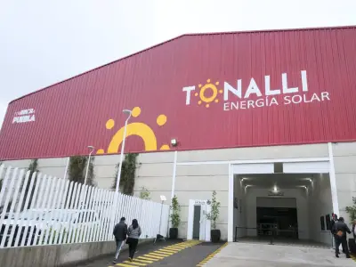 Sheinbaum respalda fábrica de paneles solares Tonalli en Puebla