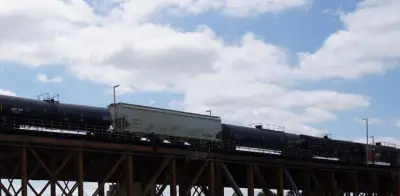 SRE confirma muerte de tres mexicanos en tren en Laredo, Texas