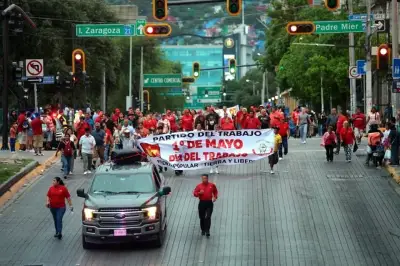 Trabajadores exigen pensiones, derechos y mejores salarios