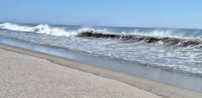 Turista estadounidense muere ahogado en playa Zicatela, Oaxaca