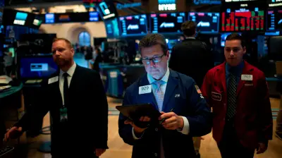 Wall Street cierra en verde por optimismo sobre reapertura de Ormuz