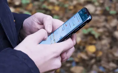 WhatsApp Liquid Glass: así es la nueva interfaz para iPhone