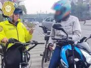 200 infracciones a motociclistas por invadir ciclovía en CDMX
