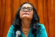 Abelina da luz verde a Acamoto pero bajo legalidad