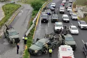 Accidente militar en Leones deja tres heridos