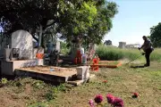 Activan operativo en panteones previo al Día de las Madres para garantizar seguridad