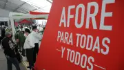 Alertan por aumento de retiros de Afores por desempleo; riesgo de perder semanas