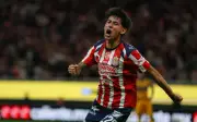 Alonso Sandoval: orgullo y deuda con su hijo Santiago, joya de Chivas