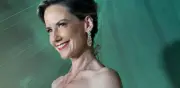 Altair Jarabo deslumbra en Premios Platino con vestido mexicano