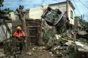 Aplicarán tarifa cero de luz a damnificados por lluvias en México