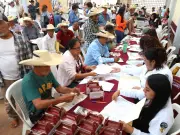 Apoyos zoosanitarios contra gusano barrenador en Edomex