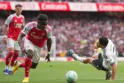Arsenal se distancia del Manchester City tras vencer al Fulham