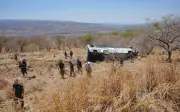 Aumentan a 11 los fallecidos por volcadura de camión en Nayarit
