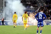 Bengalas retrasan ascenso del Le Mans a la Ligue 1