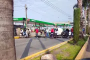 Bloquean autopista que conecta al AIFA; protesta causa caos vial