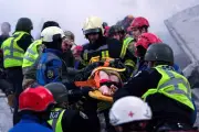 Bombardeo ruso en Kiev deja 21 muertos y aleja esperanza de paz