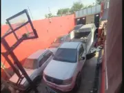Cateo en Tonalá recupera 5 autos robados y una moto