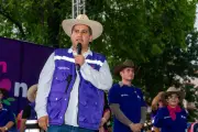 Celular de Carlos Manzo no es investigado por FGE; Grecia Quiroz se niega a entregarlo