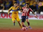 Chivas en rebeldía: convocan a seleccionados tras permiso a Toluca