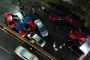 Choque múltiple en Fidel Velázquez: 9 vehículos y caos vial
