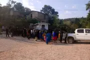 Cierran vía en Guerrero para exigir seguridad tras ataques