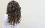 Corte bob rizado: ideas para lucir joven y sin frizz