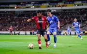 Cruz Azul busca liquidar a un Atlas obligado a la remontada en el Azteca