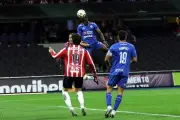 Cruz Azul rescata empate ante Chivas en partido de ida