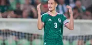 César Montes sale lesionado y enciende alarmas en México a semanas del Mundial 2026