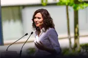 CSP califica de fracaso visita de Ayuso a México