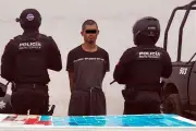Detenido con 194 tarjetas bancarias en la CDMX