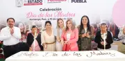 DIF Puebla celebra a más de 2 mil madres en Acatzingo con regalos y servicios