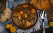 El corte de carne de res ideal para un caldo nutritivo y sabroso