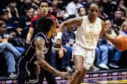 Eliminan Adelitas a Fuerza Regia Femenil en la LNBP