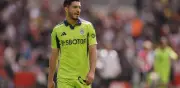 Emotivo regreso: Raúl Jiménez ovacionado por la afición de Wolves