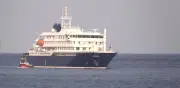 EU evacúa en avión a sus ciudadanos del crucero con hantavirus en Canarias