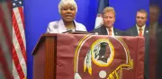 FBI allana oficina de senadora demócrata en Virginia por corrupción