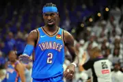 Gilgeous-Alexander lidera al Thunder a una victoria crucial
