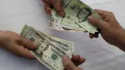 Golpe a remesas de indocumentados afectaría economía mexicana: Cullen