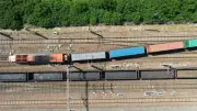 Hallan múltiples cuerpos en vagón de tren de carga en Texas