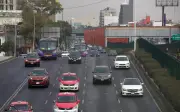 Hoy No Circula 13 de mayo: autos con engomado rojo descansan en CDMX y Edomex