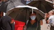 Inicia temporada de ciclones con lluvias fuertes en 25 estados; calor continúa