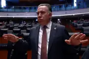 Inzunza no va a Permanente; PT pide no esconderse