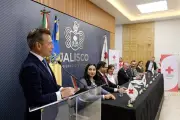 Jalisco rechaza recorte escolar; clases terminarán el 30 de junio