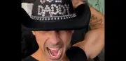 Joe Jonas viral al bailar 'Vaquero' en CDMX antes del Tecate Emblema 2026