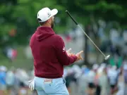 Jon Rahm a tres golpes del liderato en el PGA Championship