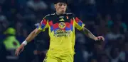 Kevin Álvarez desayuna birria en lujoso Porsche tras eliminación del América