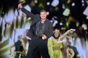 Lanzan gas lacrimógeno a Ricky Martin durante concierto en México