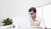 Latinos en EE.UU. se diversifican: de trabajos manuales a empleos profesionales