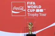 Le Monde denuncia que Coca-Cola viola leyes de salud en México usando el Mundial